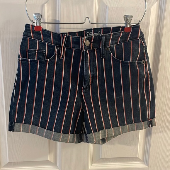 Universal Thread Stripped Jean Shorts 02/26 - Picture 1 of 2